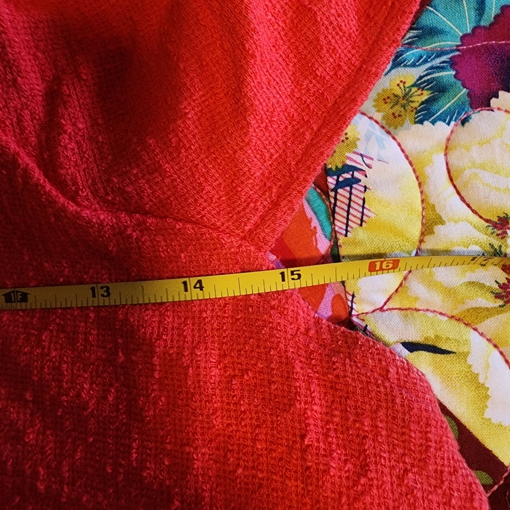 Madewell Texture and Thread On/Off Shoulder Cropped Button Tee - Picture 6 of 14